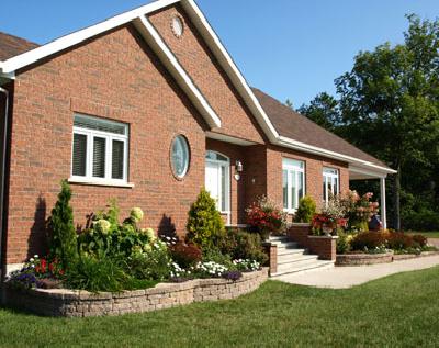 Pour trottoirs, allées de stationnement, bordures de piscine, terrasses et patios